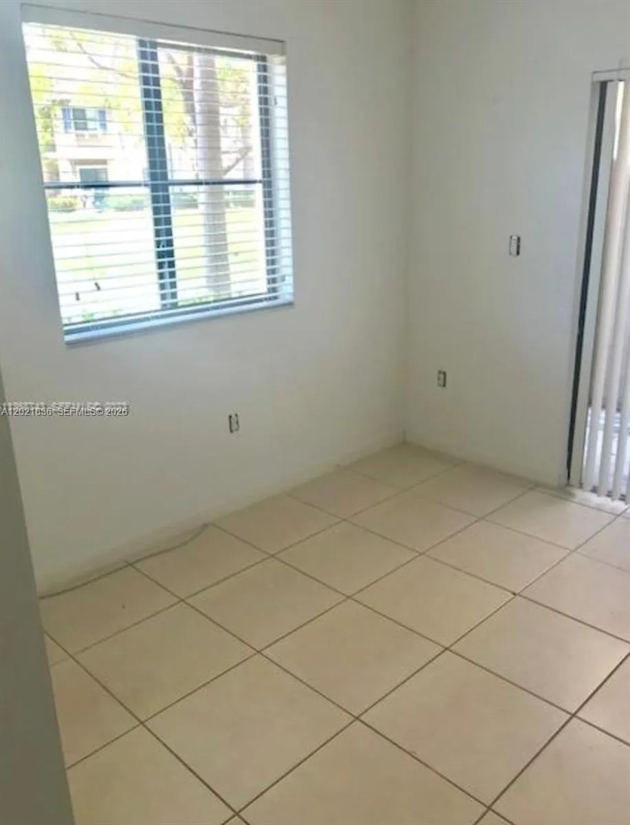 22631 SW 88th Pl #5-18 Cutler Bay, FL 33190