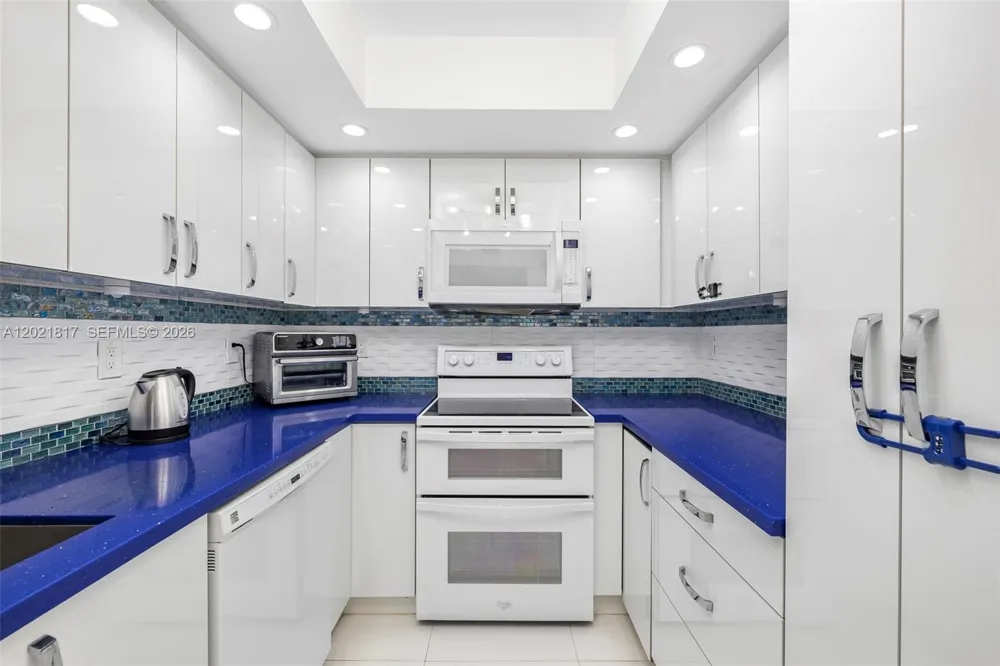 9511 Collins Ave #1202 Surfside, FL 33154
