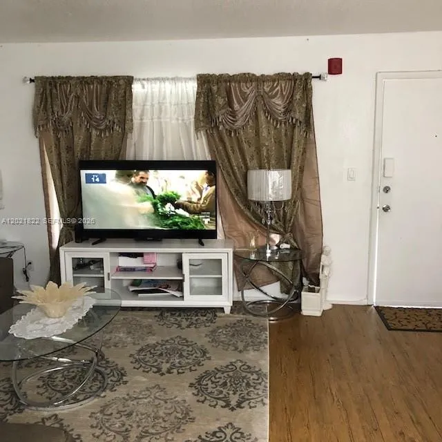 3061 NW 47th Ter #335B Lauderdale Lakes, FL 33313
