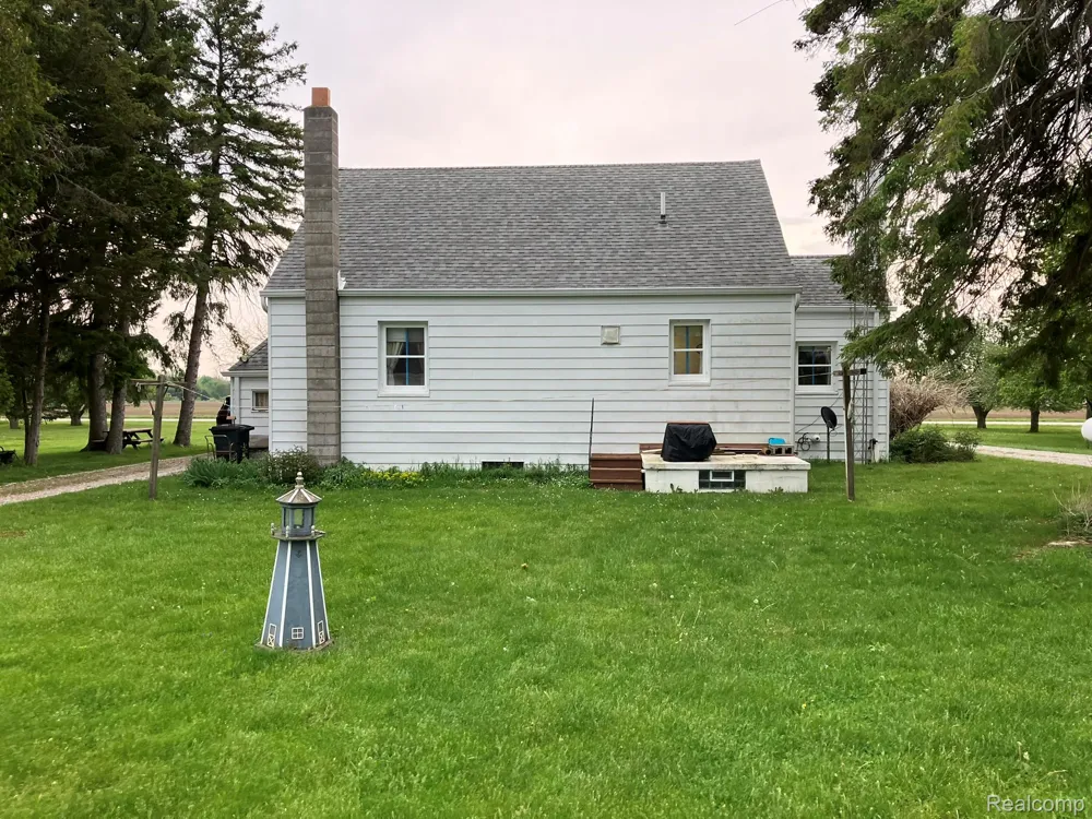 5893 Cribbins Road Kenockee Township, MI 48006
