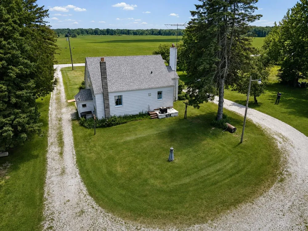 5893 Cribbins Road Kenockee Township, MI 48006