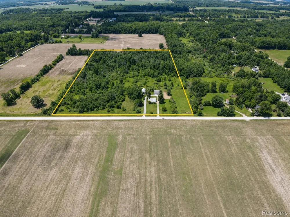 5893 Cribbins Road Kenockee Township, MI 48006