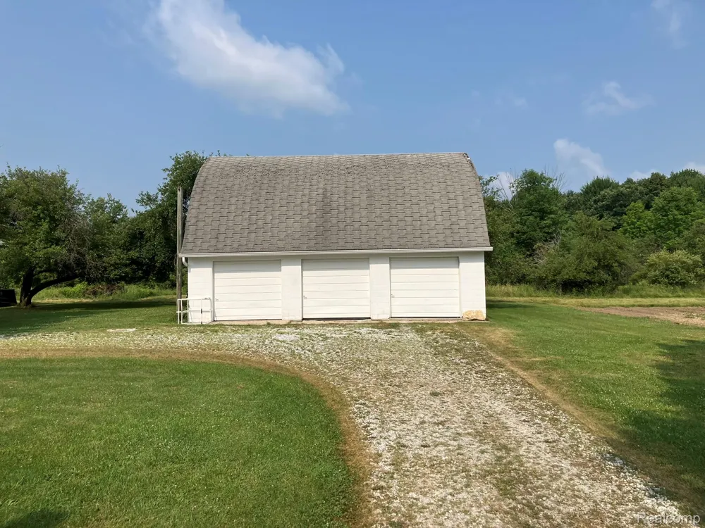 5893 Cribbins Road Kenockee Township, MI 48006