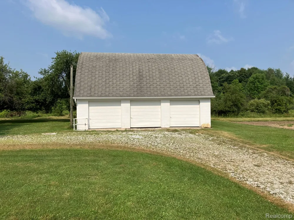 5893 Cribbins Road Kenockee Township, MI 48006