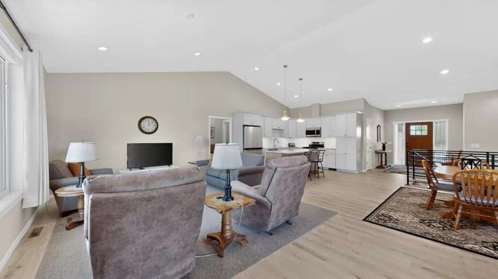 1509 Wildwood Drive Lake City, MN 55041