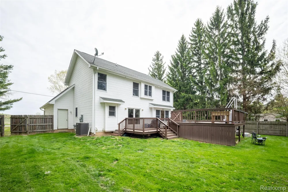 11363 McKinley Road Montrose Charter Township, MI 48457