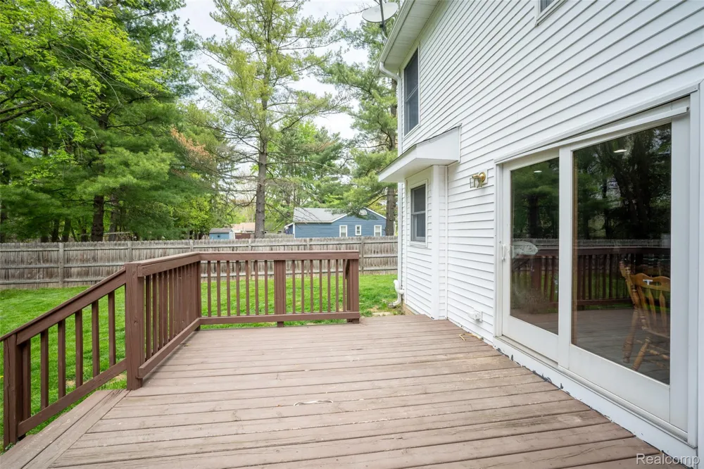11363 McKinley Road Montrose Charter Township, MI 48457