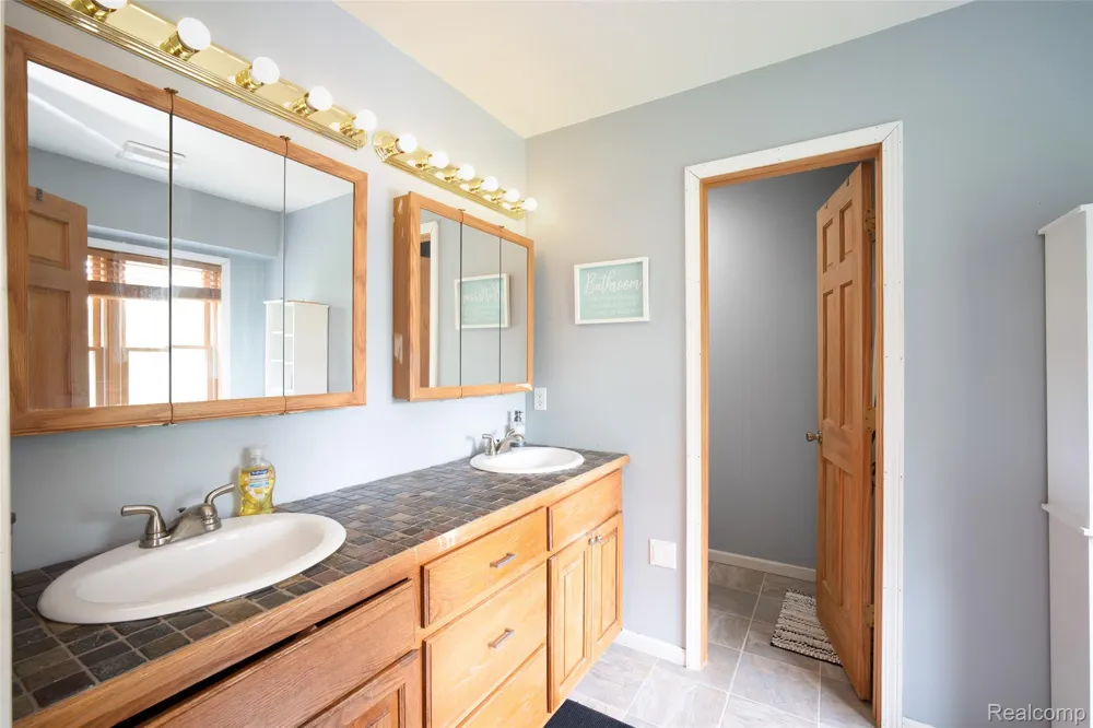 11363 McKinley Road Montrose Charter Township, MI 48457