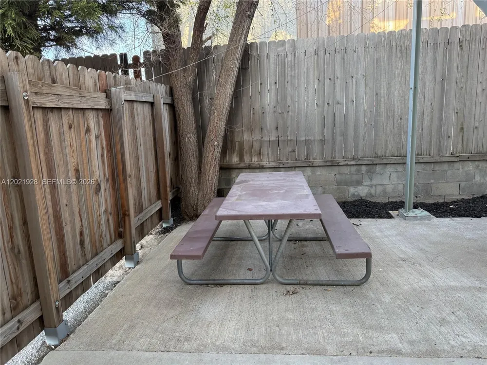 428 Curry Street 