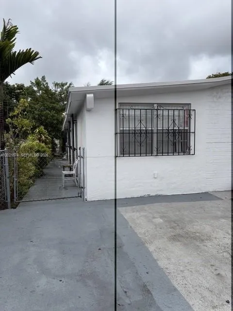 336 E 41st St Hialeah, FL 33013