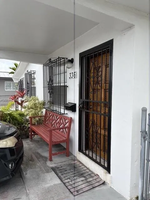 336 E 41st St Hialeah, FL 33013