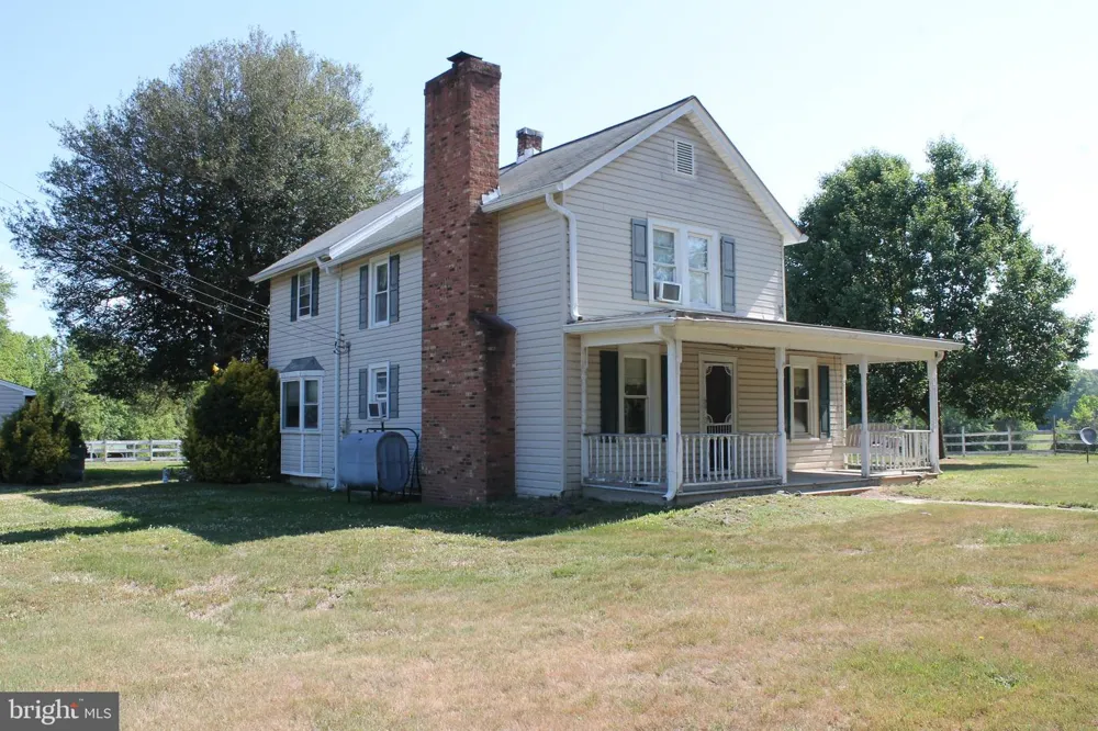 6019 HICKORY RIDGE RD Spotsylvania, VA 22551