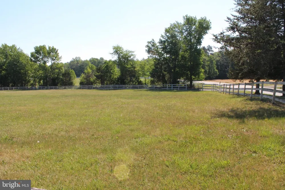 6019 HICKORY RIDGE RD Spotsylvania, VA 22551