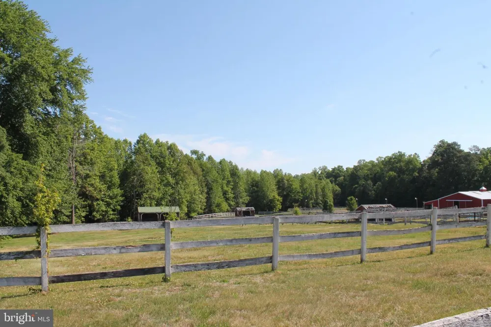 6019 HICKORY RIDGE RD Spotsylvania, VA 22551