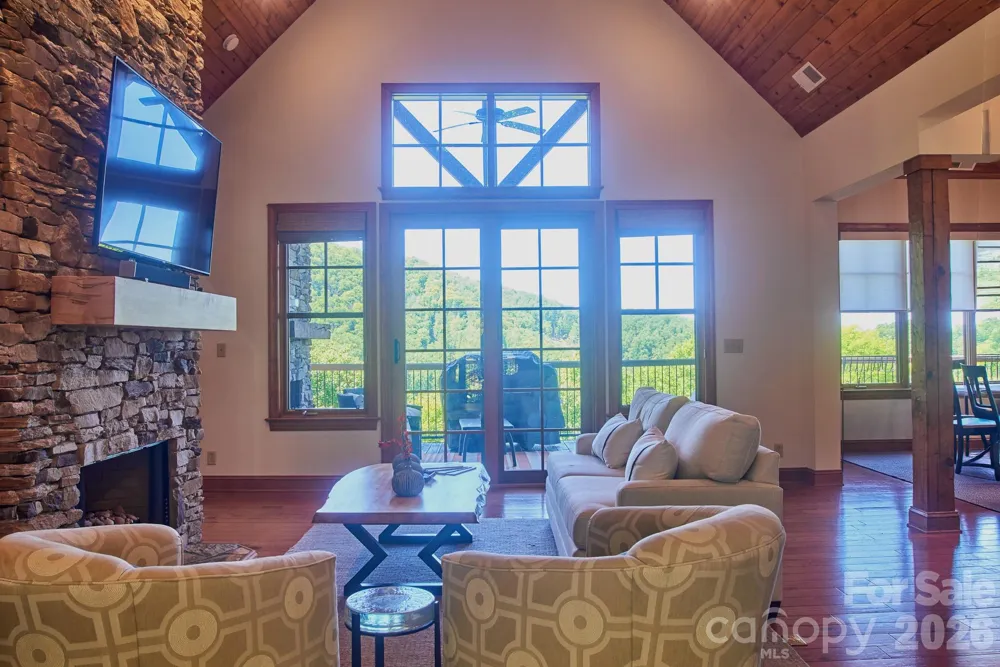 427 Spring Rock Road Burnsville, NC 28714