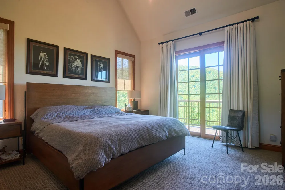 427 Spring Rock Road Burnsville, NC 28714