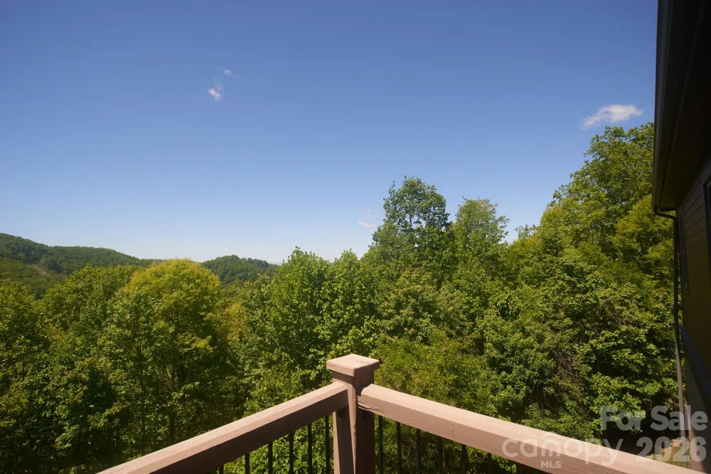 427 Spring Rock Road Burnsville, NC 28714
