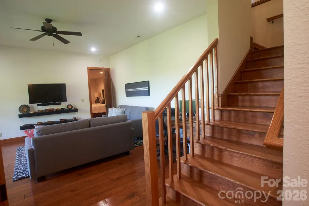 427 Spring Rock Road Burnsville, NC 28714