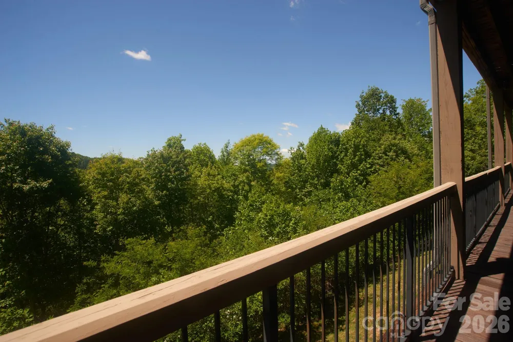427 Spring Rock Road Burnsville, NC 28714