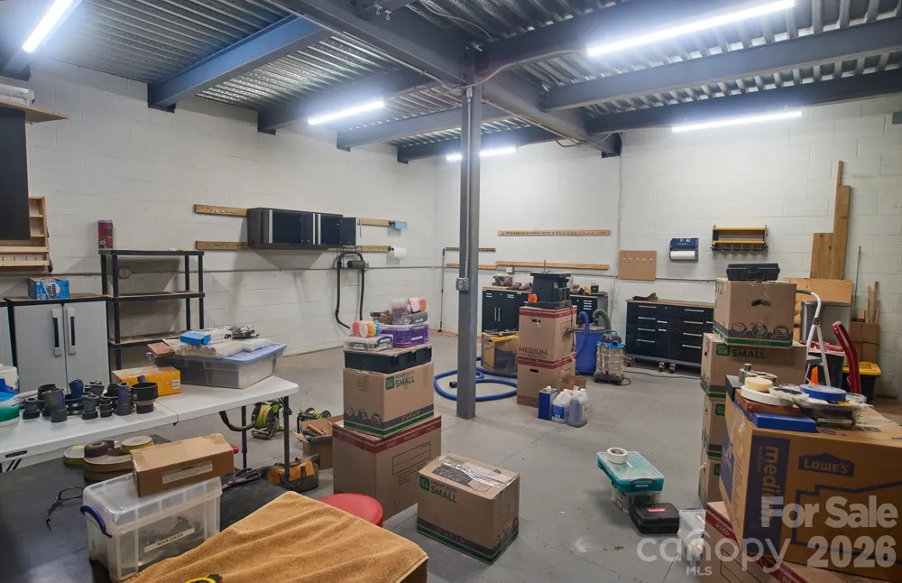 427 Spring Rock Road Burnsville, NC 28714
