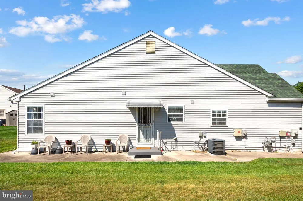 720 TRINIDAD BOULEVARD Williamstown, NJ 08094