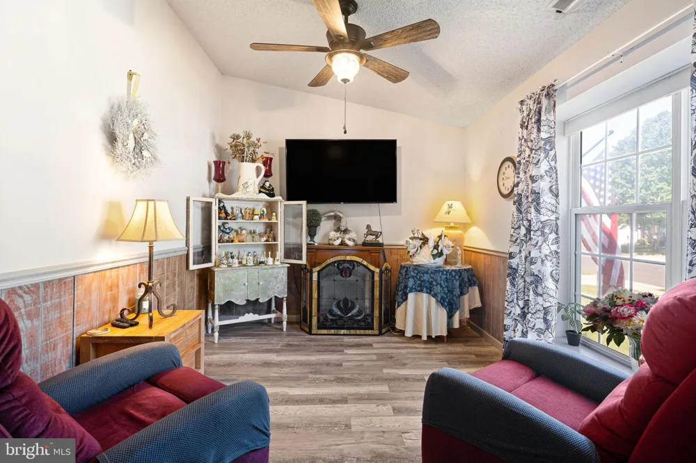 720 TRINIDAD BOULEVARD Williamstown, NJ 08094