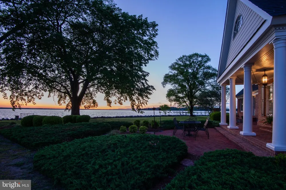 6454 CARMINES ISLAND LANE Hayes, VA 23072