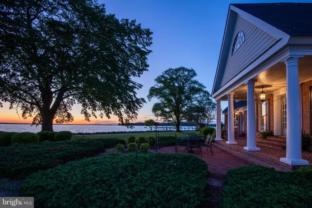 6454 CARMINES ISLAND LANE Hayes, VA 23072