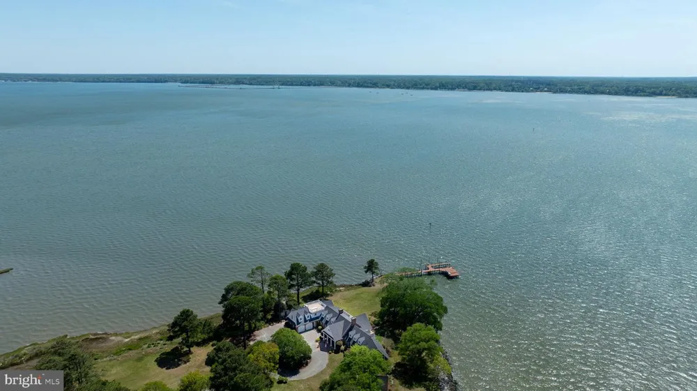 6454 CARMINES ISLAND LANE Hayes, VA 23072