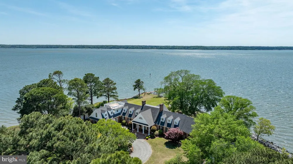 6454 CARMINES ISLAND LANE Hayes, VA 23072