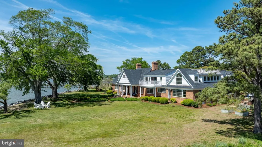 6454 CARMINES ISLAND LANE Hayes, VA 23072