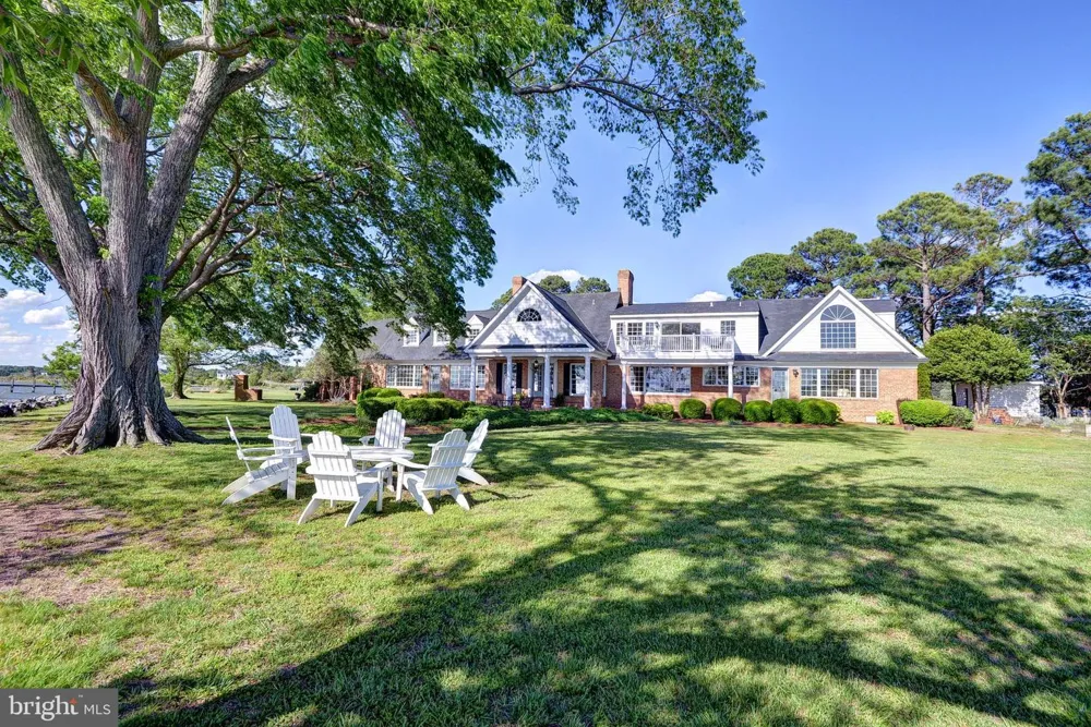 6454 CARMINES ISLAND LANE Hayes, VA 23072