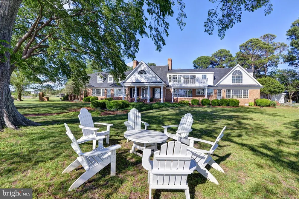 6454 CARMINES ISLAND LANE Hayes, VA 23072