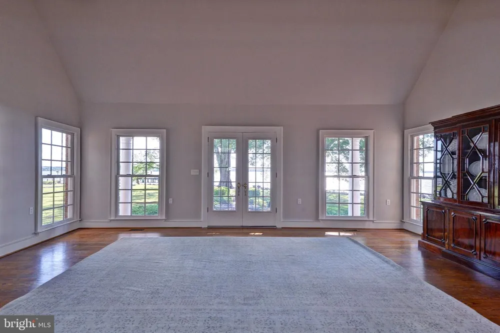 6454 CARMINES ISLAND LANE Hayes, VA 23072