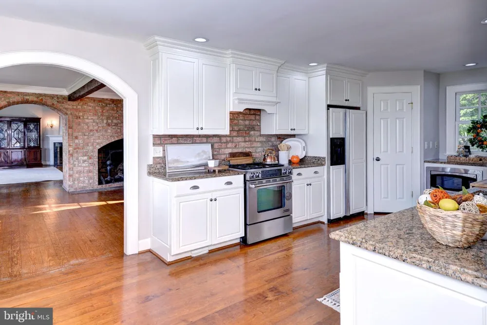 6454 CARMINES ISLAND LANE Hayes, VA 23072