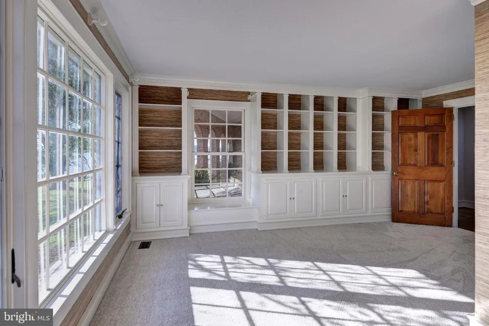 6454 CARMINES ISLAND LANE Hayes, VA 23072