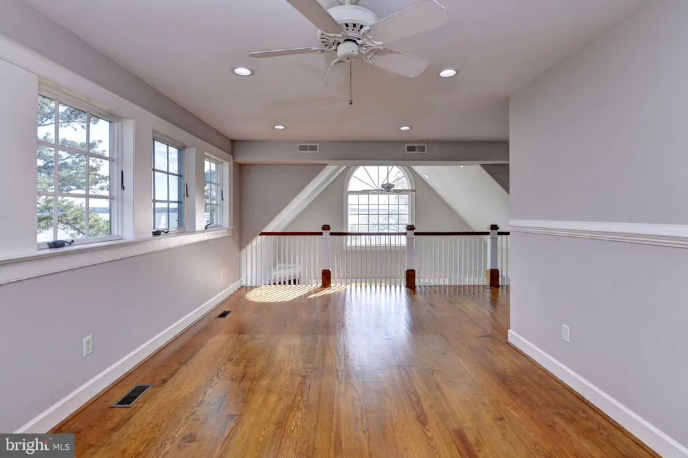 6454 CARMINES ISLAND LANE Hayes, VA 23072