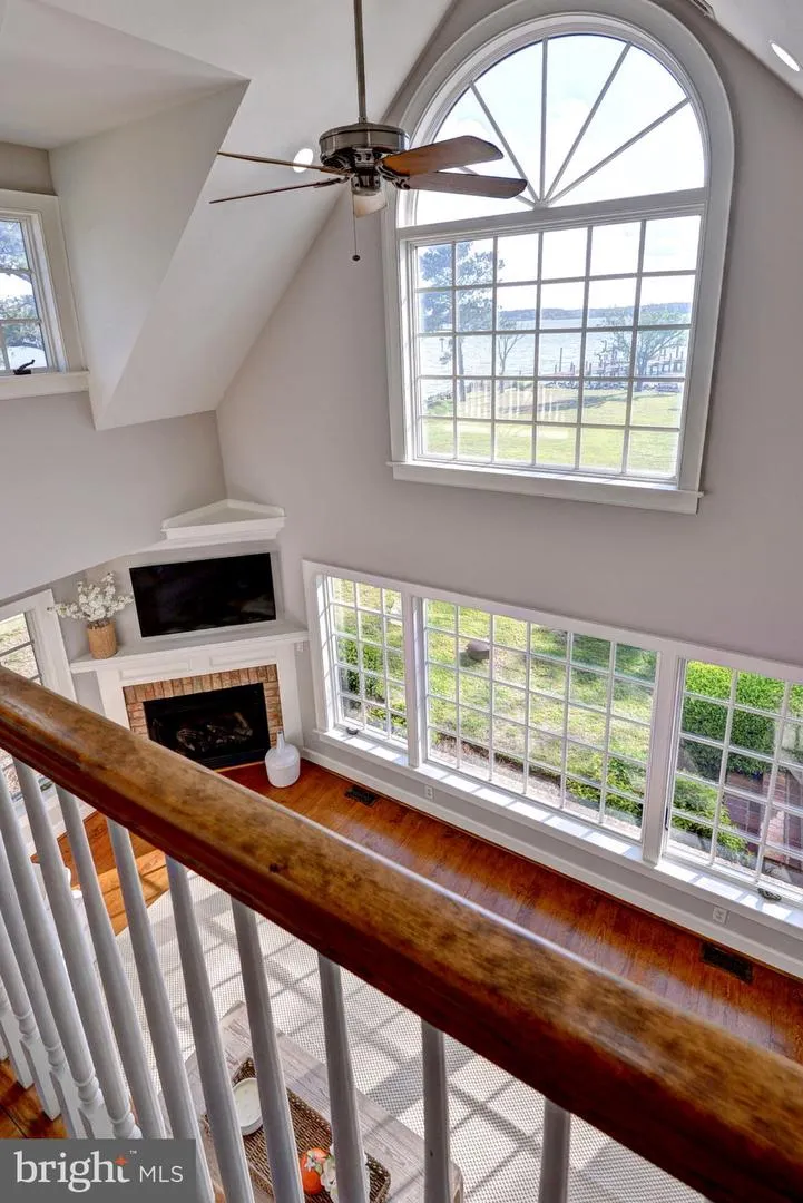 6454 CARMINES ISLAND LANE Hayes, VA 23072