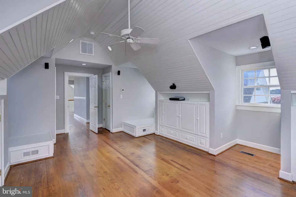6454 CARMINES ISLAND LANE Hayes, VA 23072