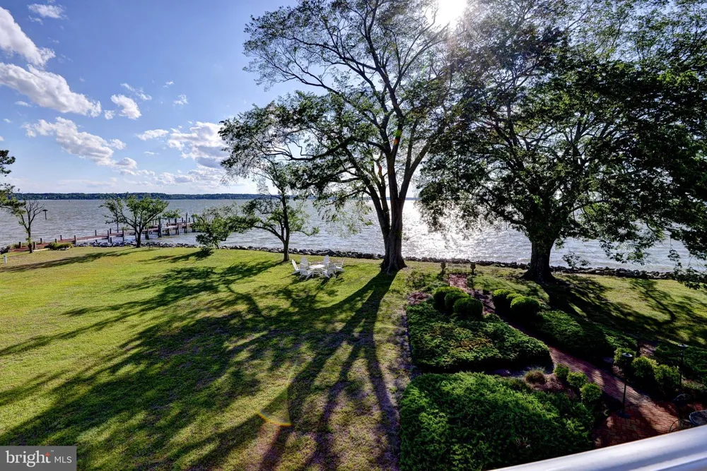 6454 CARMINES ISLAND LANE Hayes, VA 23072