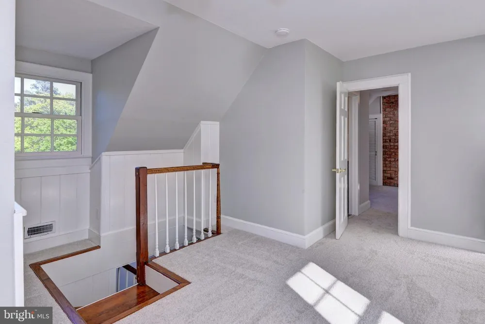 6454 CARMINES ISLAND LANE Hayes, VA 23072