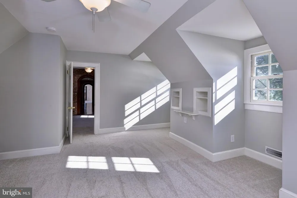6454 CARMINES ISLAND LANE Hayes, VA 23072