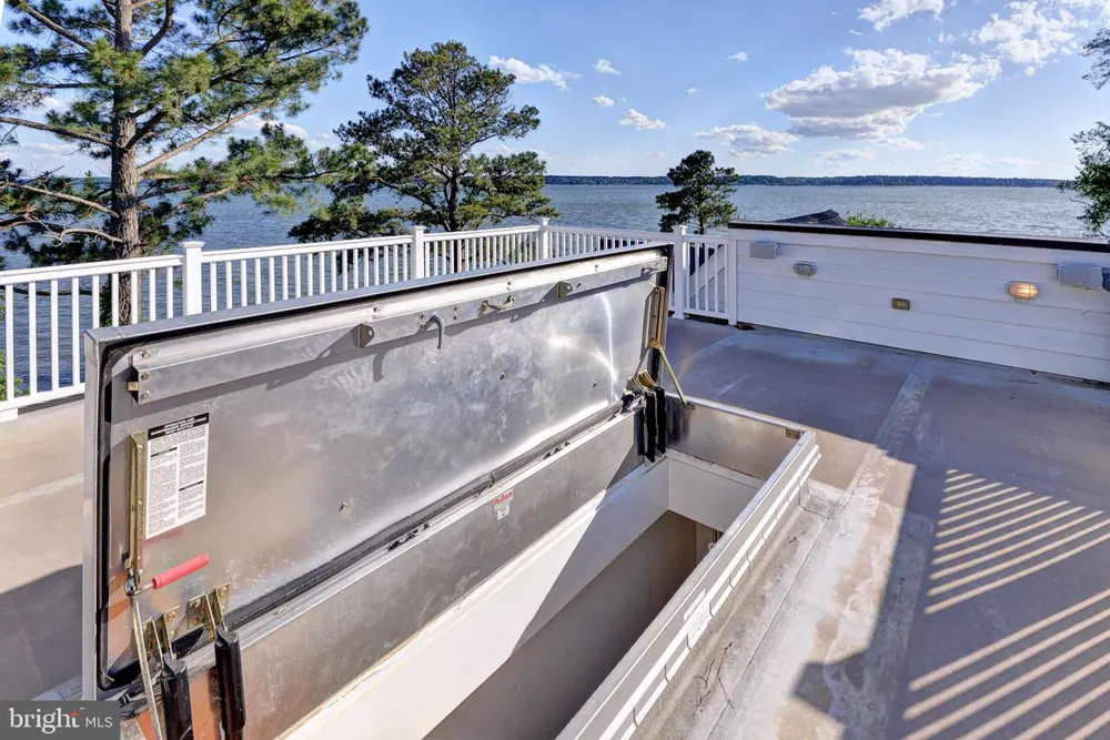 6454 CARMINES ISLAND LANE Hayes, VA 23072