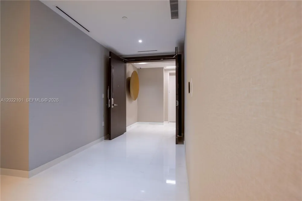 300 Biscayne Boulevard Way #2203C Miami, FL 33131