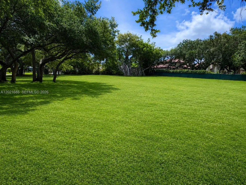 Sierra Cir Coral Gables, FL 33156