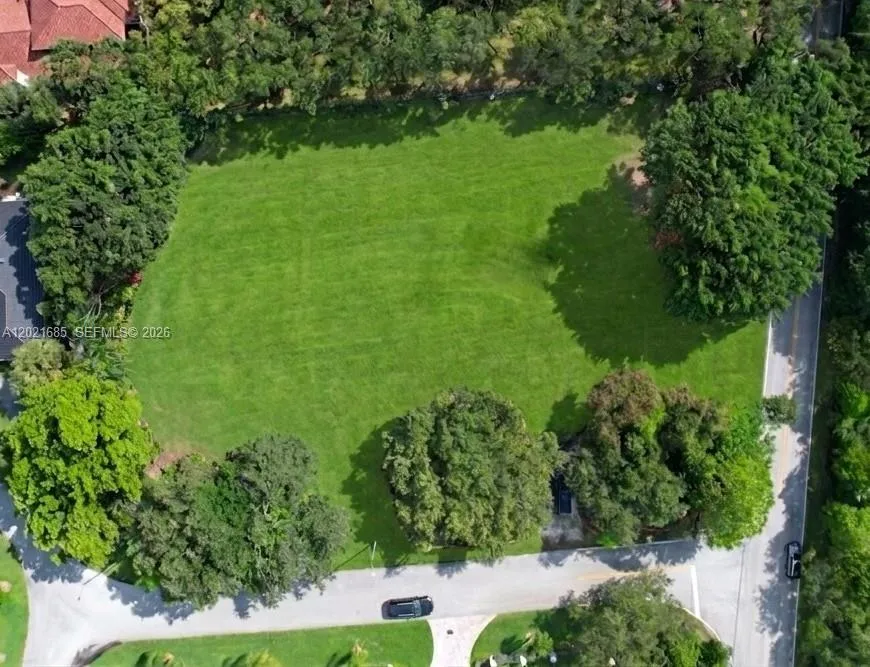 Sierra Cir Coral Gables, FL 33156