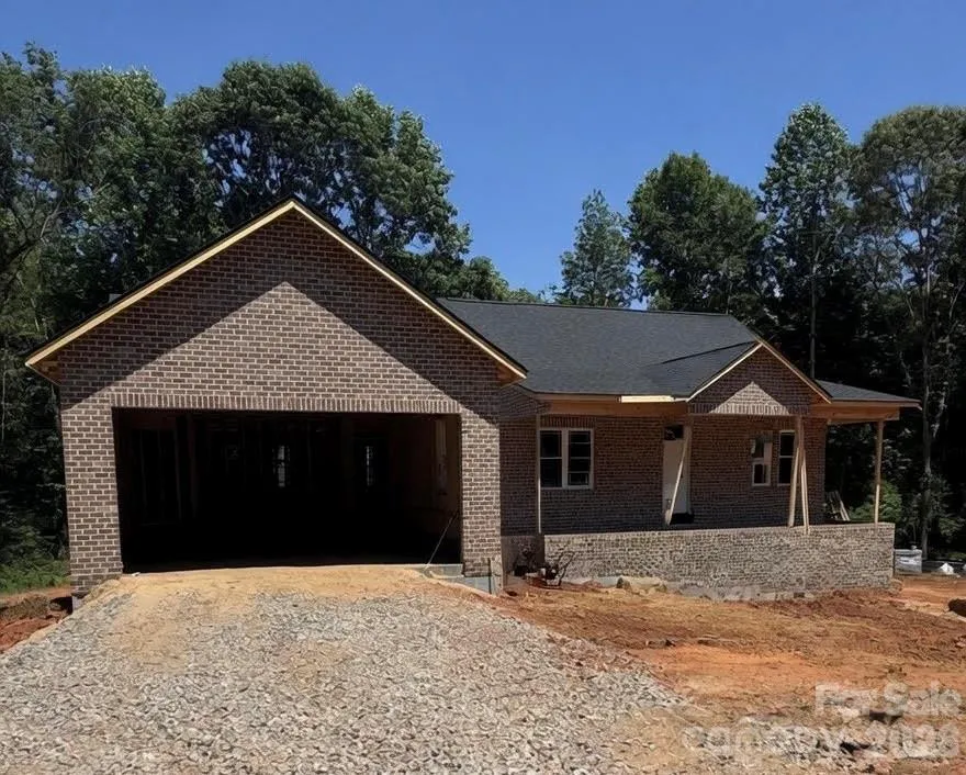 1895 Knolls Drive Newton, NC 28658