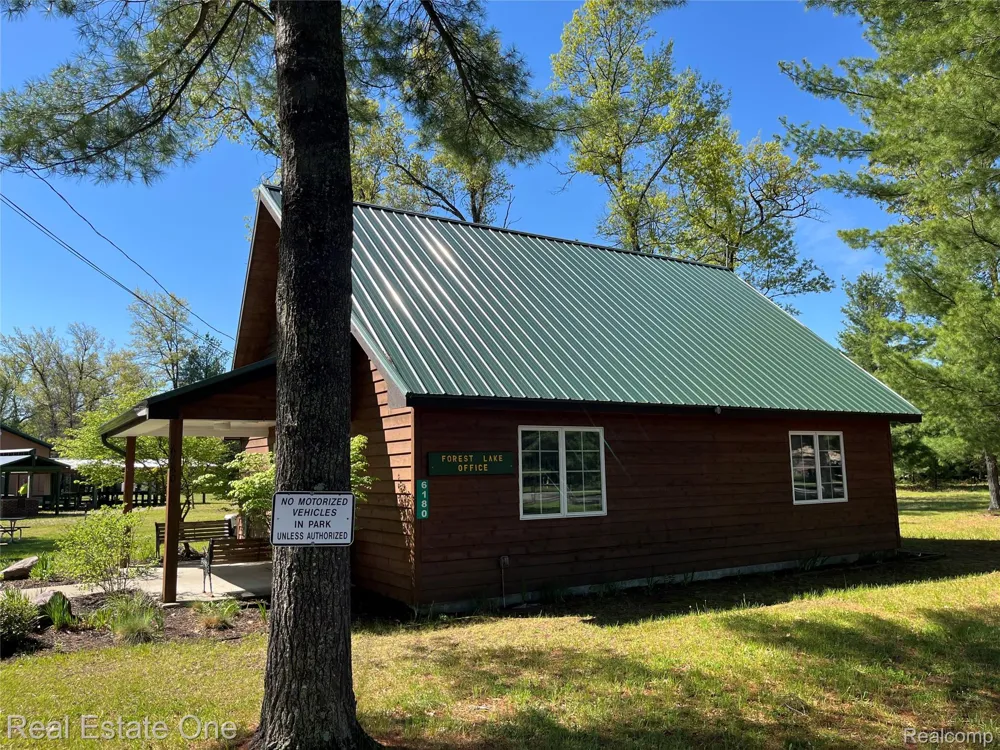 S. Forest Lake Drive Moffatt Township, MI 48610