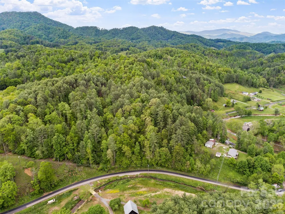 0000 Jacks Creek Road Burnsville, NC 28714