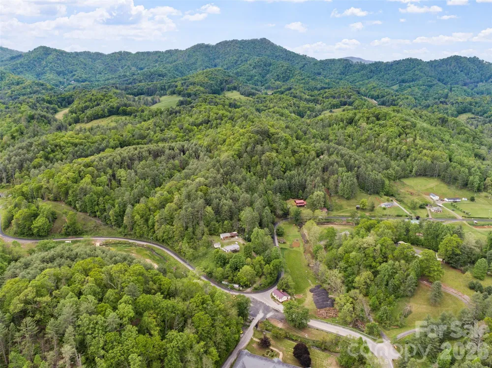 0000 Jacks Creek Road Burnsville, NC 28714